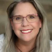 Dr. Mara Linaberger